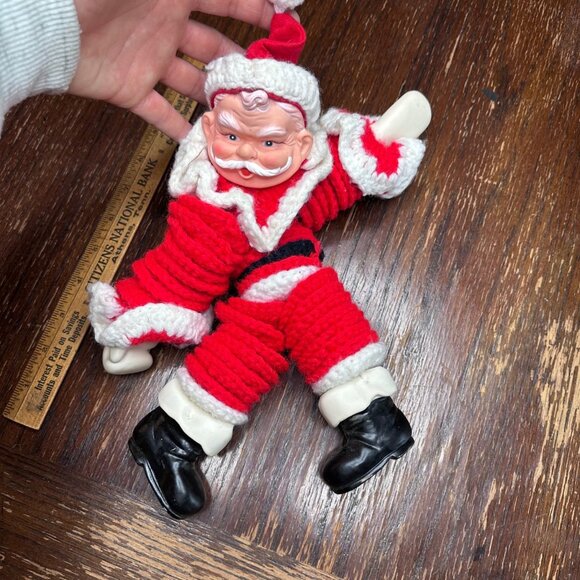Vintage 60s/70s Santa Claus Crochet Doll Figure With Plastic Face & Boots - Picture 2 of 8